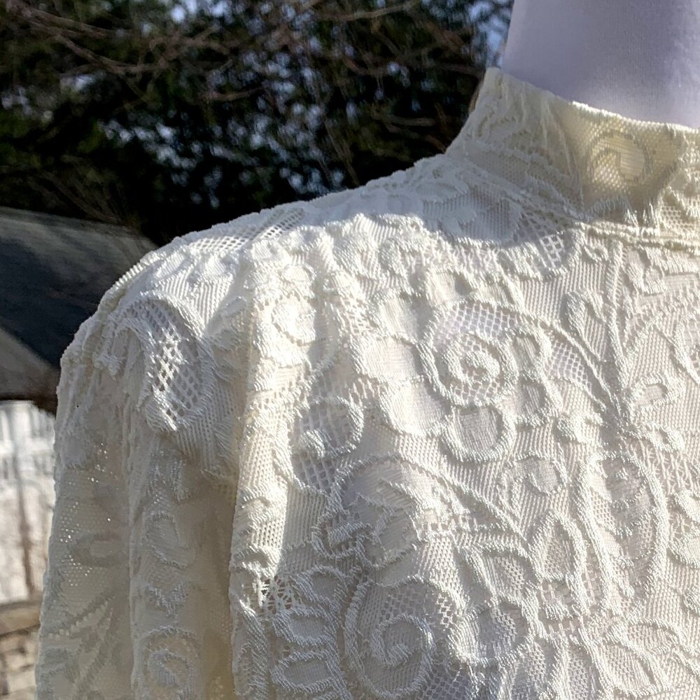 Vintage Victorian Boho Beautiful Top - Picture 3 of 16